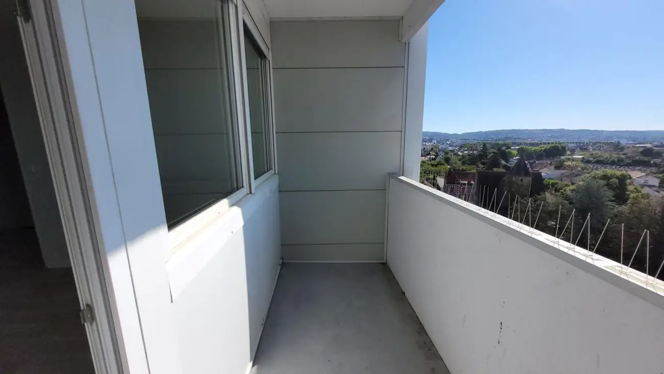 Bel appartement T3 de 69 m² avec balcon et belle vue dégagée